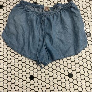 Mossimo Lyocell shorts size small